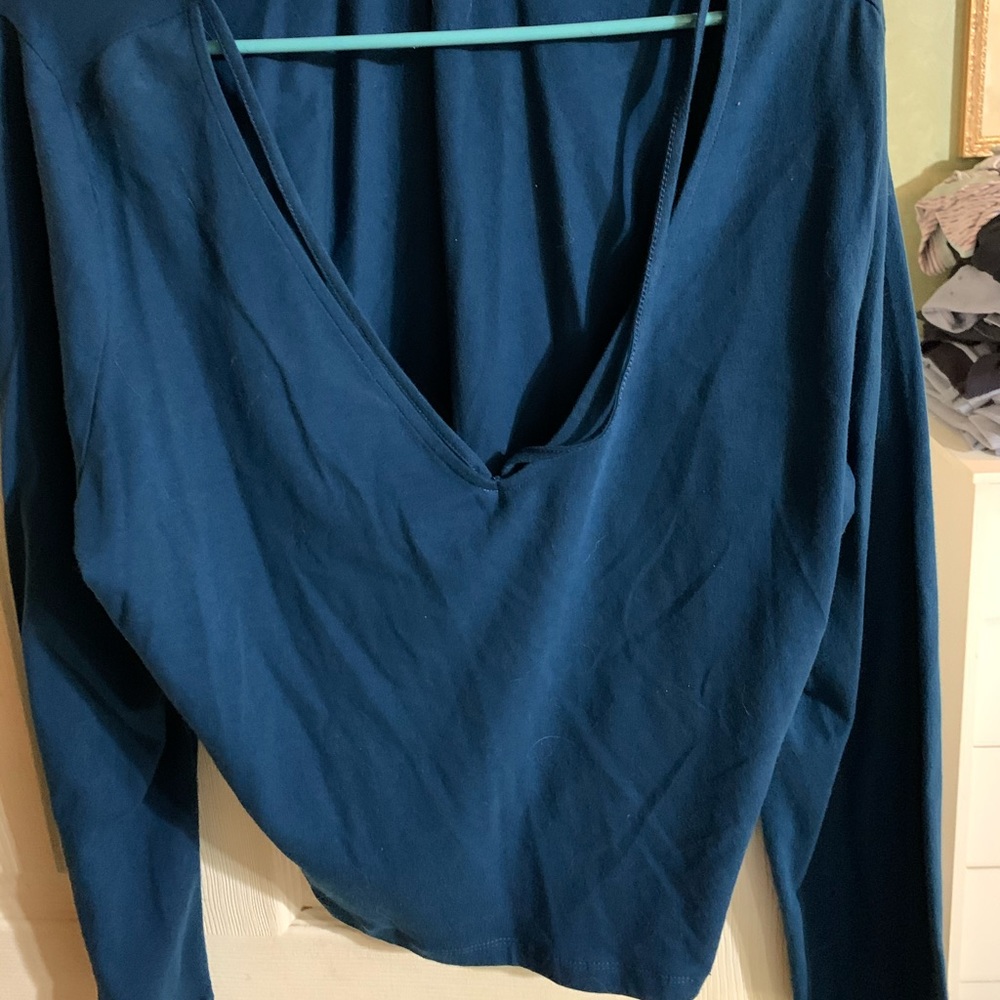 Blue long sleeve crop top